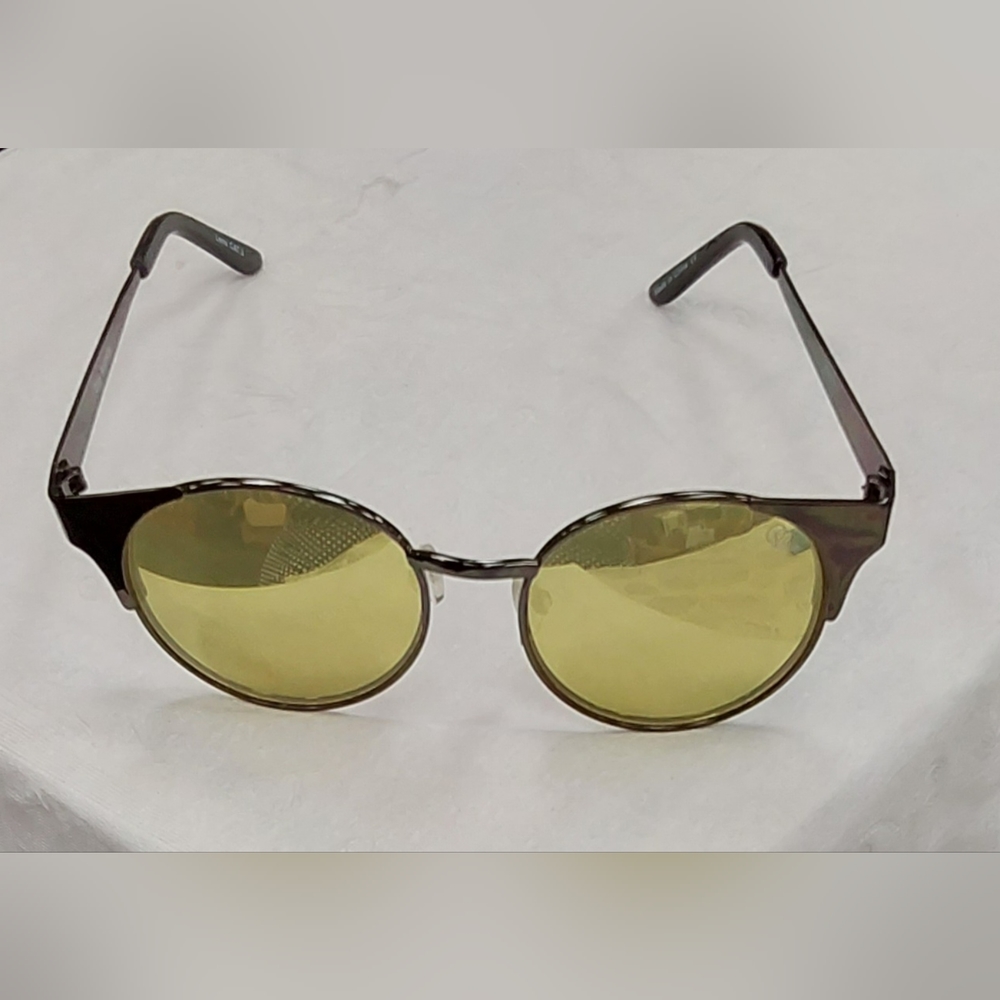 QUAY Australia Retired Design ASHA 7.3